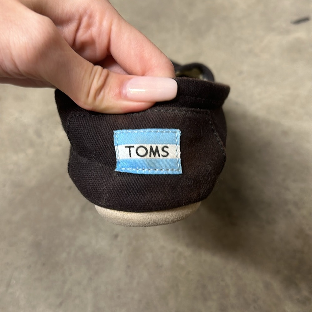 CLASSIC TOMS - Picture 4 of 7